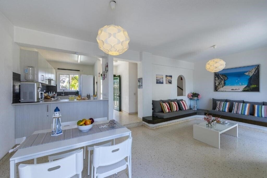 Картинка Melis Villa - Charming Villa in Central Protaras 2*