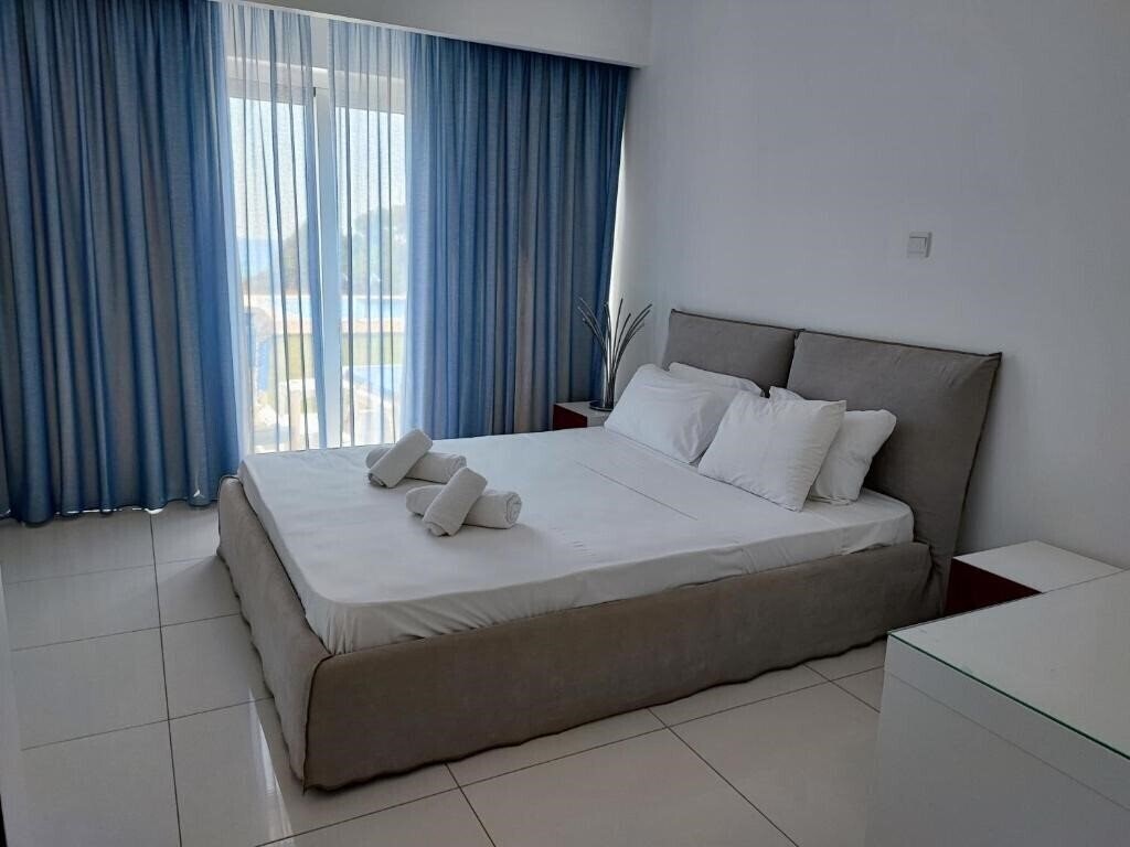Изображение Ocean Suites Luxury Apartments 2*