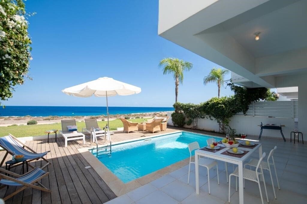 Отель Jasmine Sea Front Villa 2*