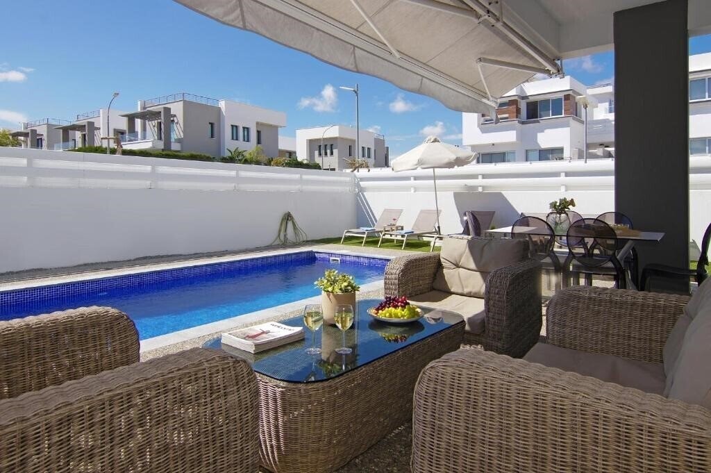 Изображение Villa Martha 2*