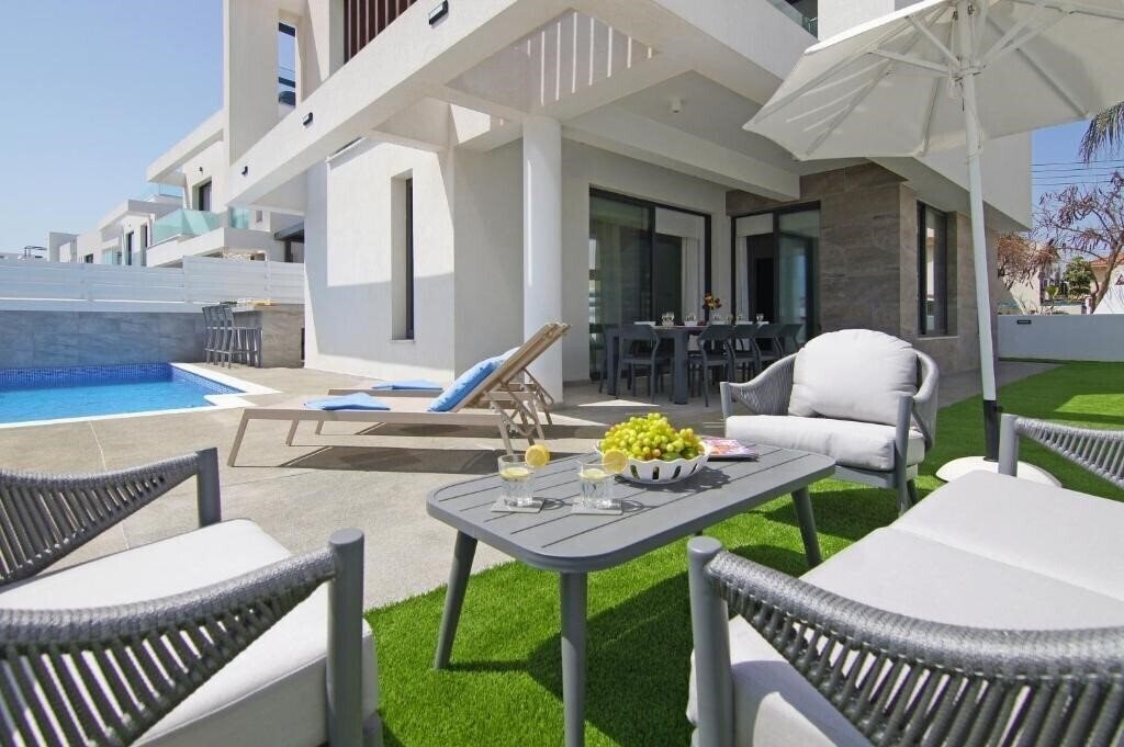 Фото Villa Queen Valeria 2*