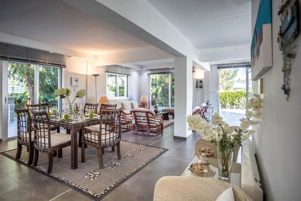 Фото Villa Hibiscus 2*