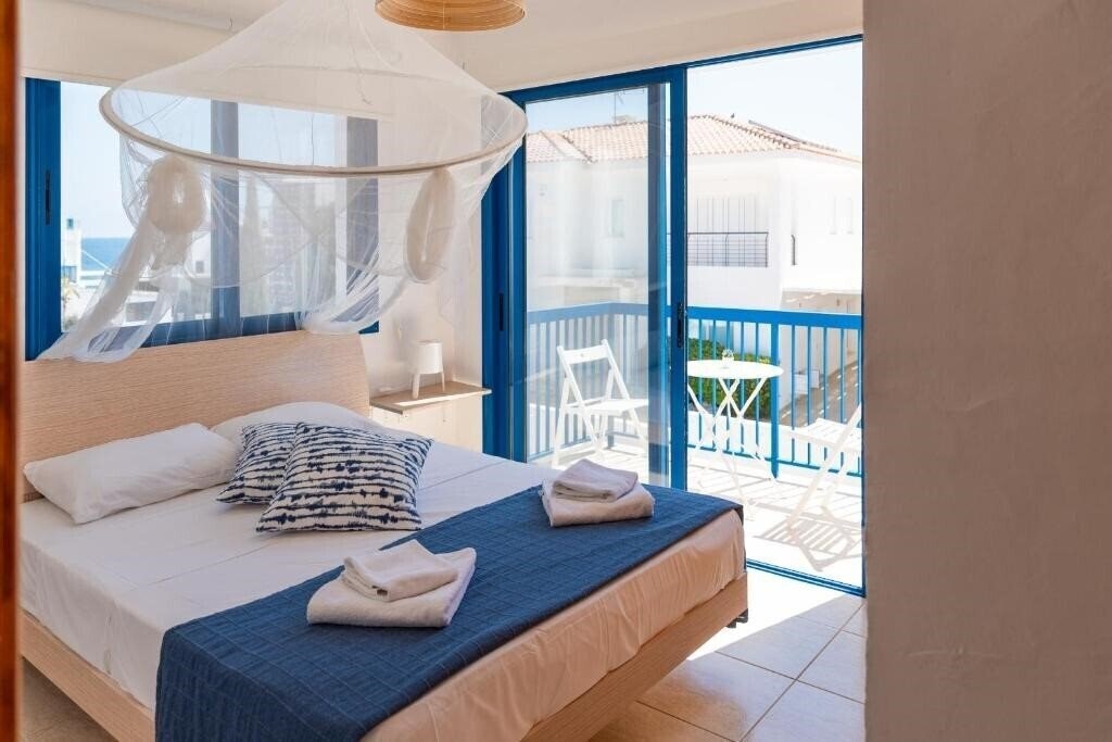 Фото St Nicolaos Villa Ekaterina 3 BDRM 3*