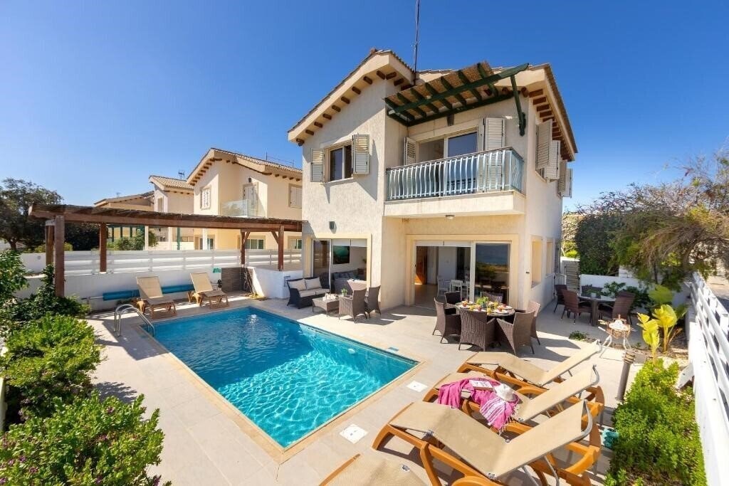 Готель Protaras Artisan Seafront Villa 1 3*