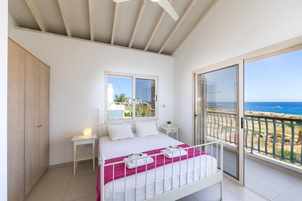 Фото Protaras Artisan Seafront Villa 1 3*