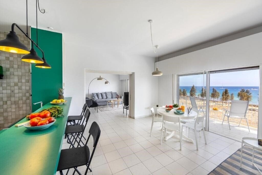 Отель Protaras H2O Seafront Suite 3*