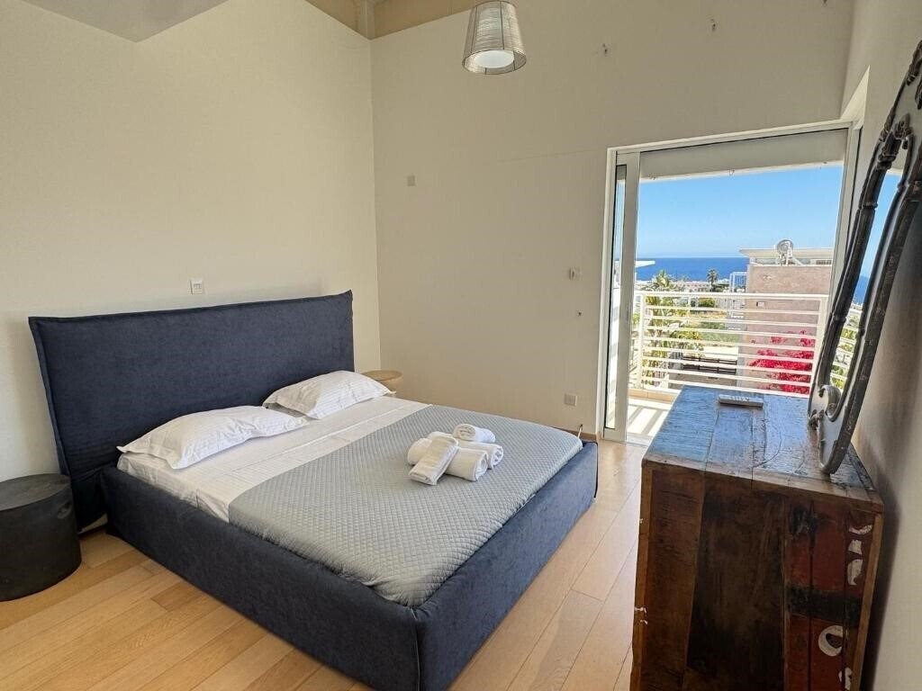 Фото Wealthystays: Nice Day Hill Villa 3*