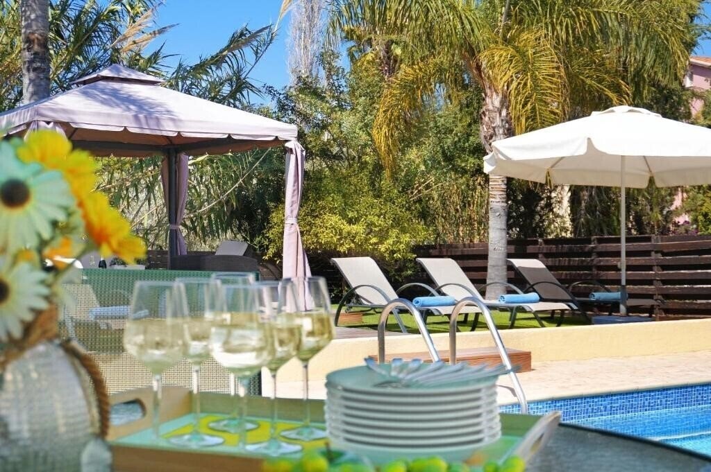 Фотографія Villa Crystalia - 350m From Kalamies Beach 3*