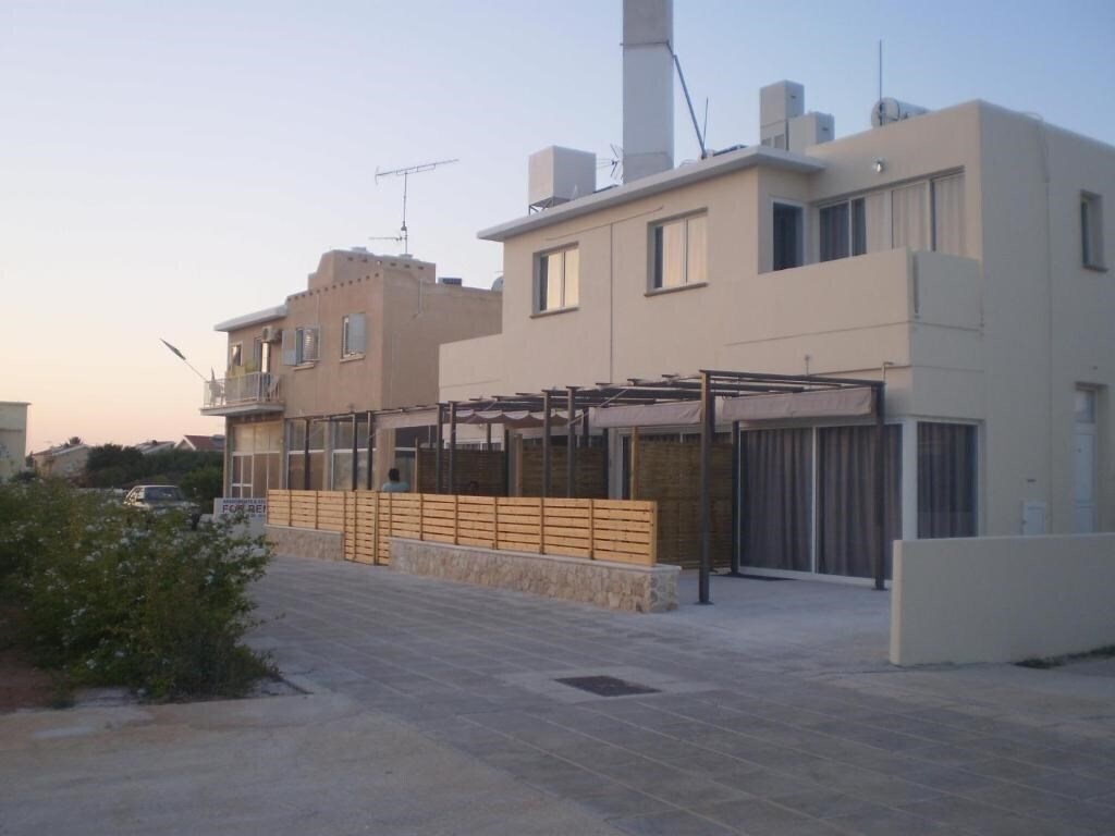 Отель Sunny Holiday Apartments 3*