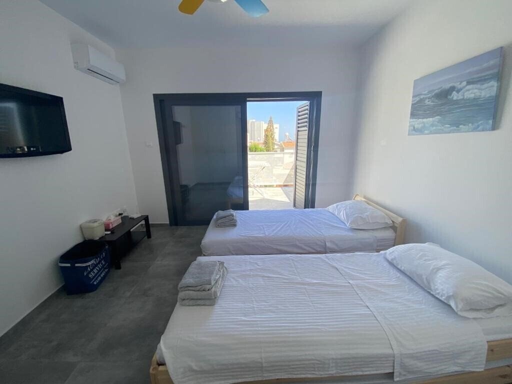 Отель Green Bay Area Apartment 3*
