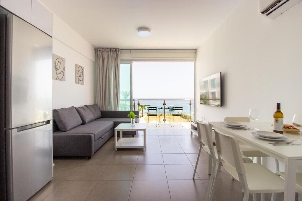 Картинка Stunning Sea-Views Apt, Protaras 3*