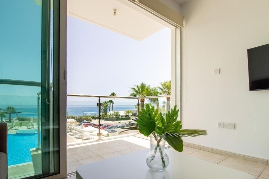Фотографія Prime Protaras Seafront Apt 3*