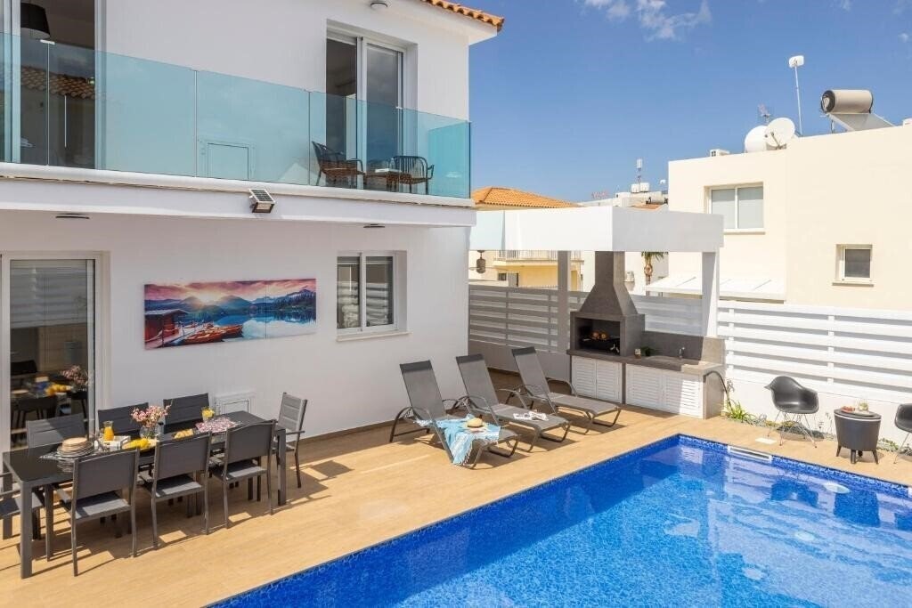 Зображення The Second Diamond Protara 2' Walk to Beach 3*