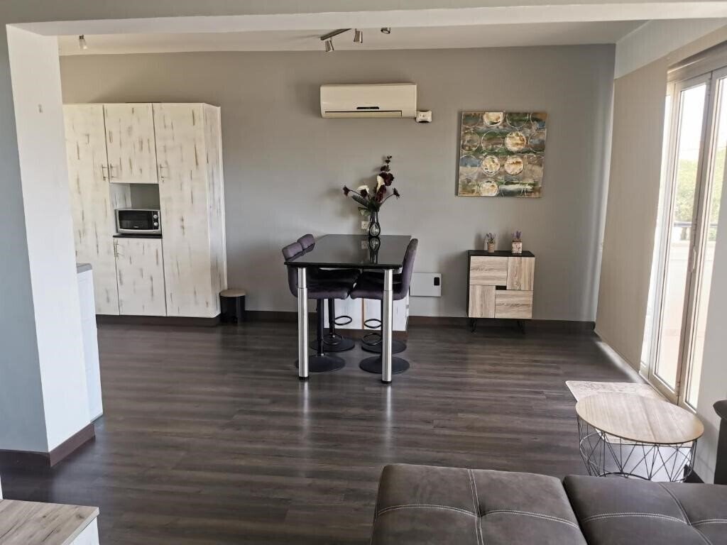 Картинка Sea View Cosy Apartment 3*