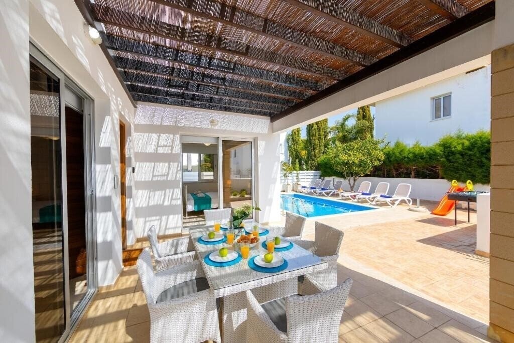 Отель Protaras Sapphire Seaside Villa 3*