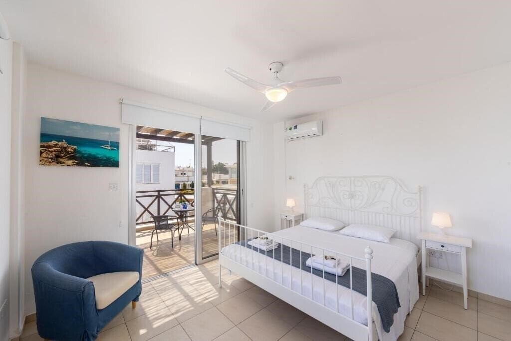 Фото Protaras Sapphire Seaside Villa 3*