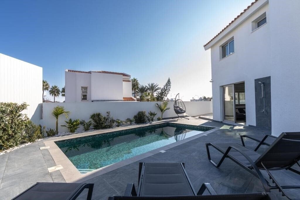 Отель Mediterranean Oasis Protaras 3*