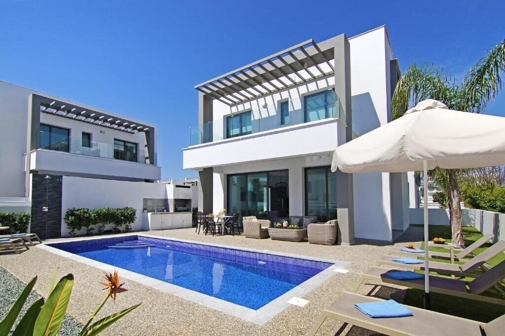 Отель Villa Megan 3*