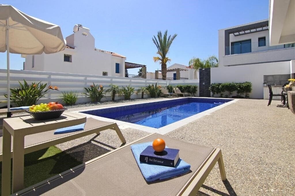 Изображение Villa Megan 3*