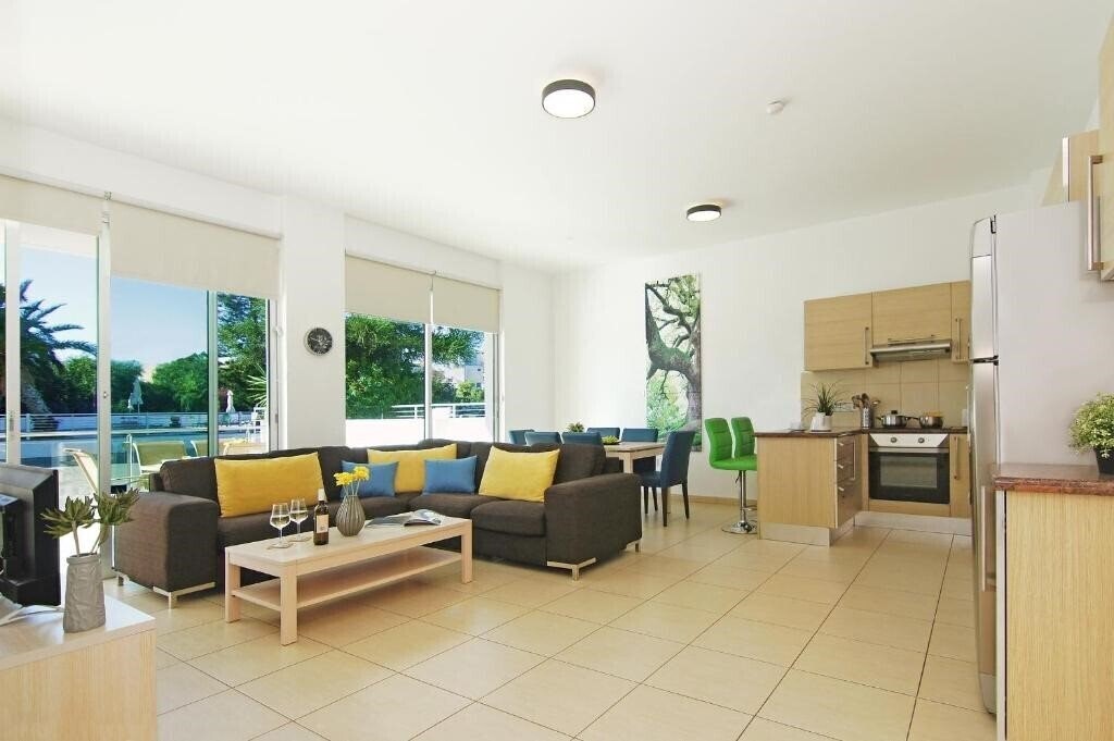 Отель Calypso - Coralli Beachfront Apartment 3*