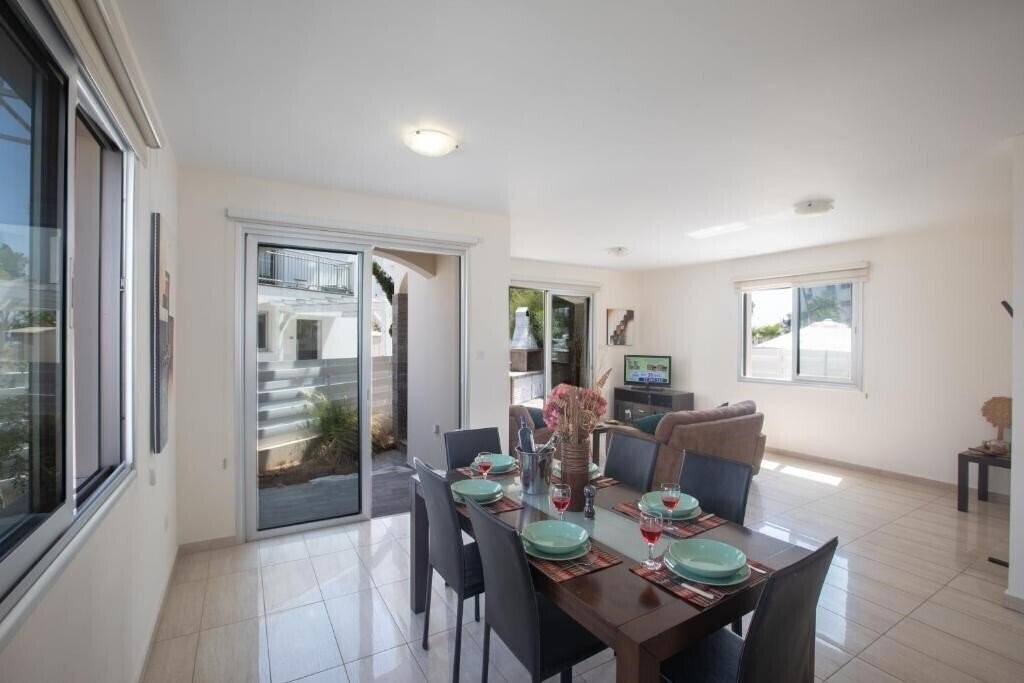 Картинка Pelagos Villa 8 3*