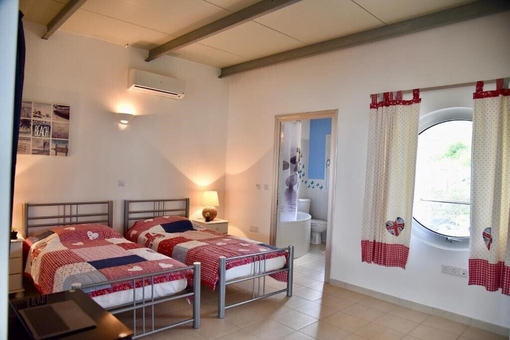 Фото Villa Cataleya Fig Tree Bay Protaras Town Center 3*