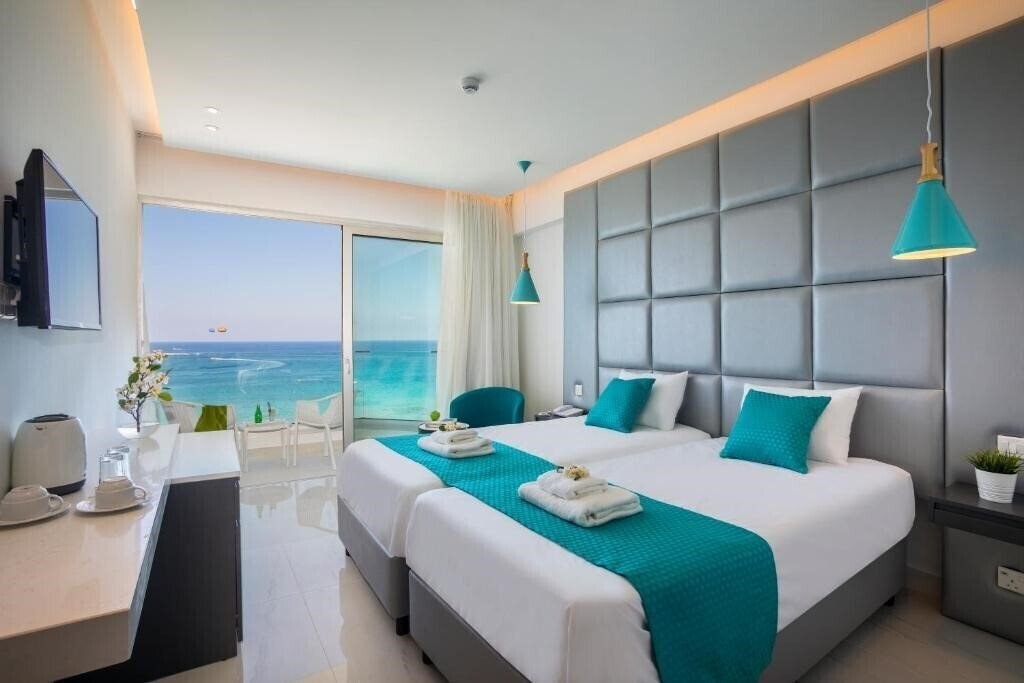 Зображення Silver Sands Beach Hotel 3*