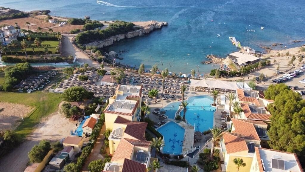 Готель Malama Holiday Village 5*