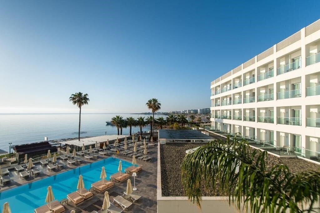 Отель Evalena Beach Hotel 3*