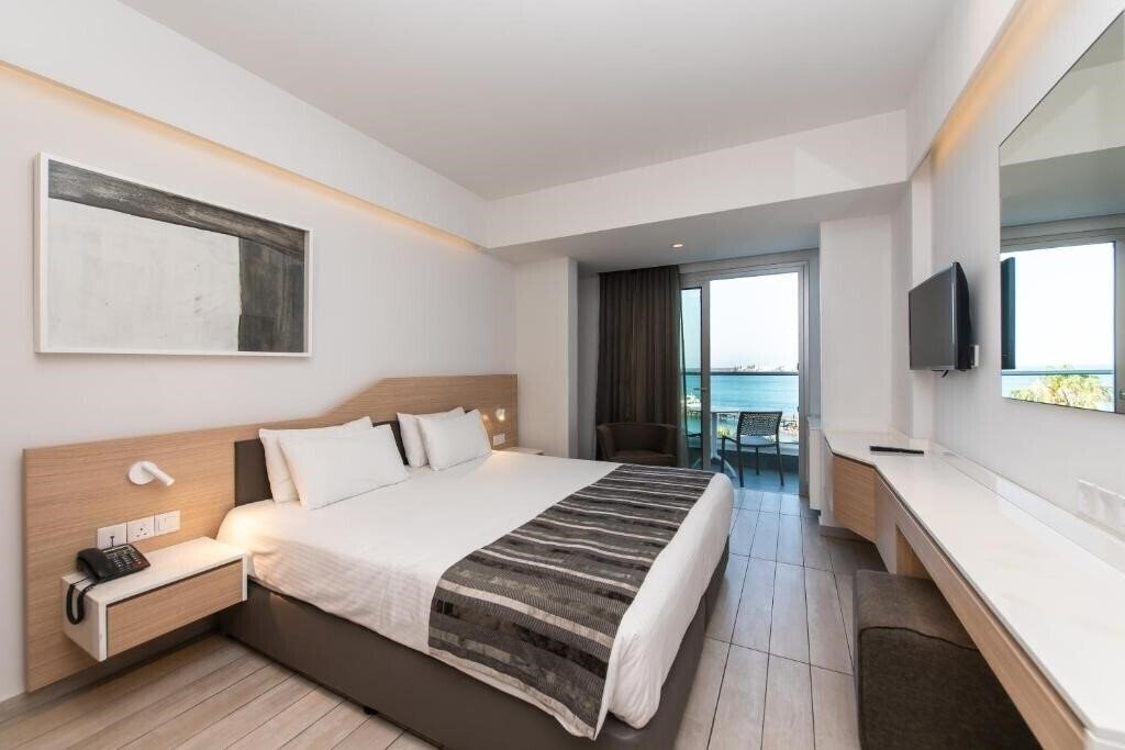 Фото Evalena Beach Hotel 3*