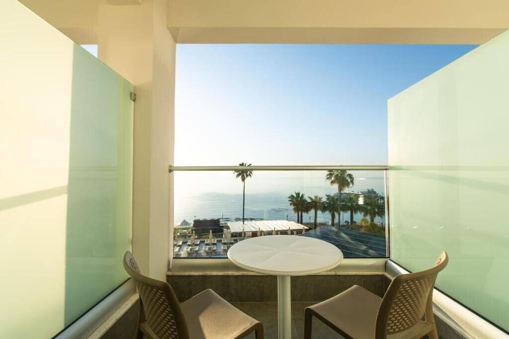 Картинка Evalena Beach Hotel 3*