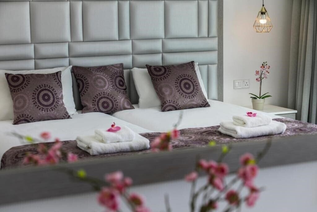 Фотография Tsokkos Beach Hotel Protaras 4*