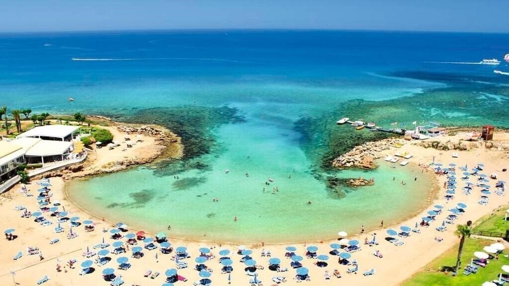 Отель FUN & SUN SMART Marlita Beach 4*
