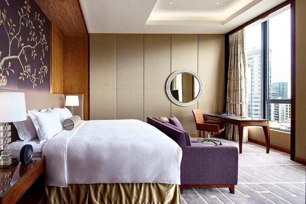 Фото The Royal Garden 5*