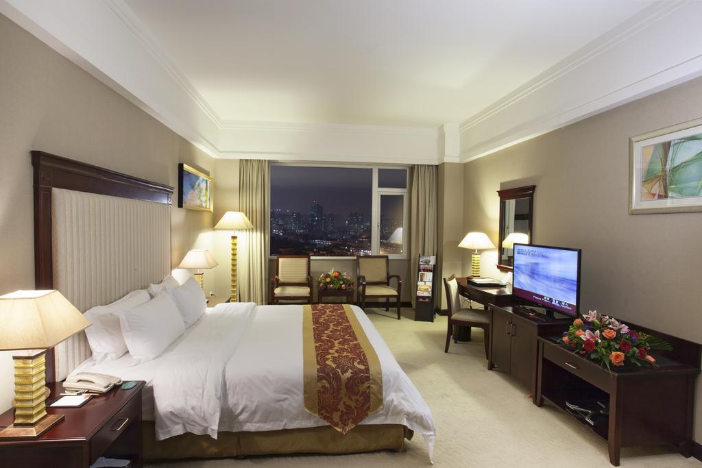 Изображение Yutong 4*