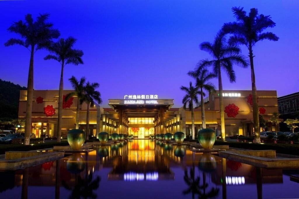 Фотографія Easeland Hotel 4*
