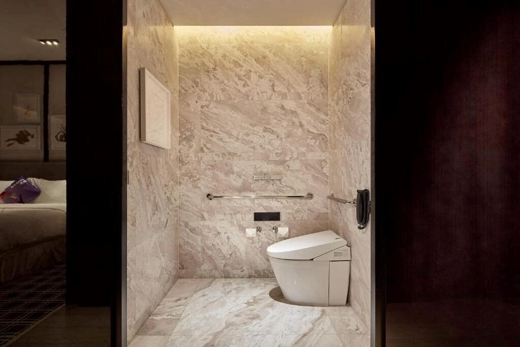 Зображення W Guangzhou 5*