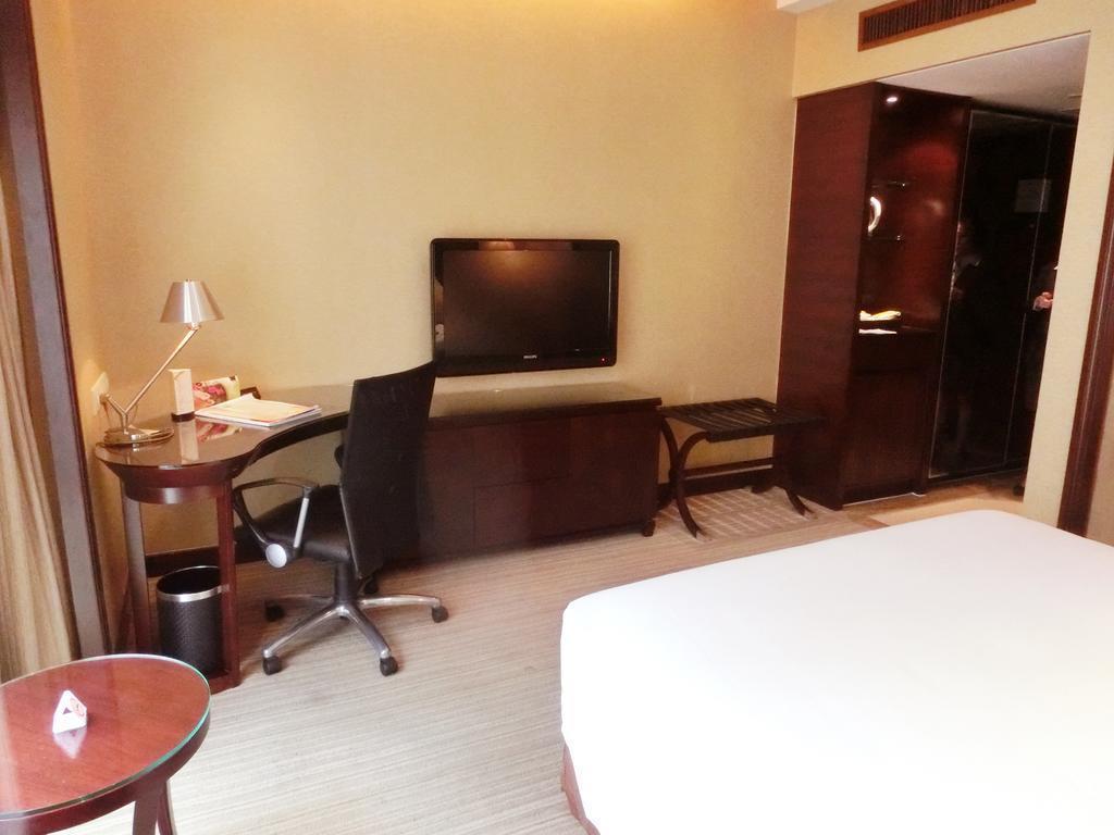 Зображення Leeden Hotel Guangzhou 4*