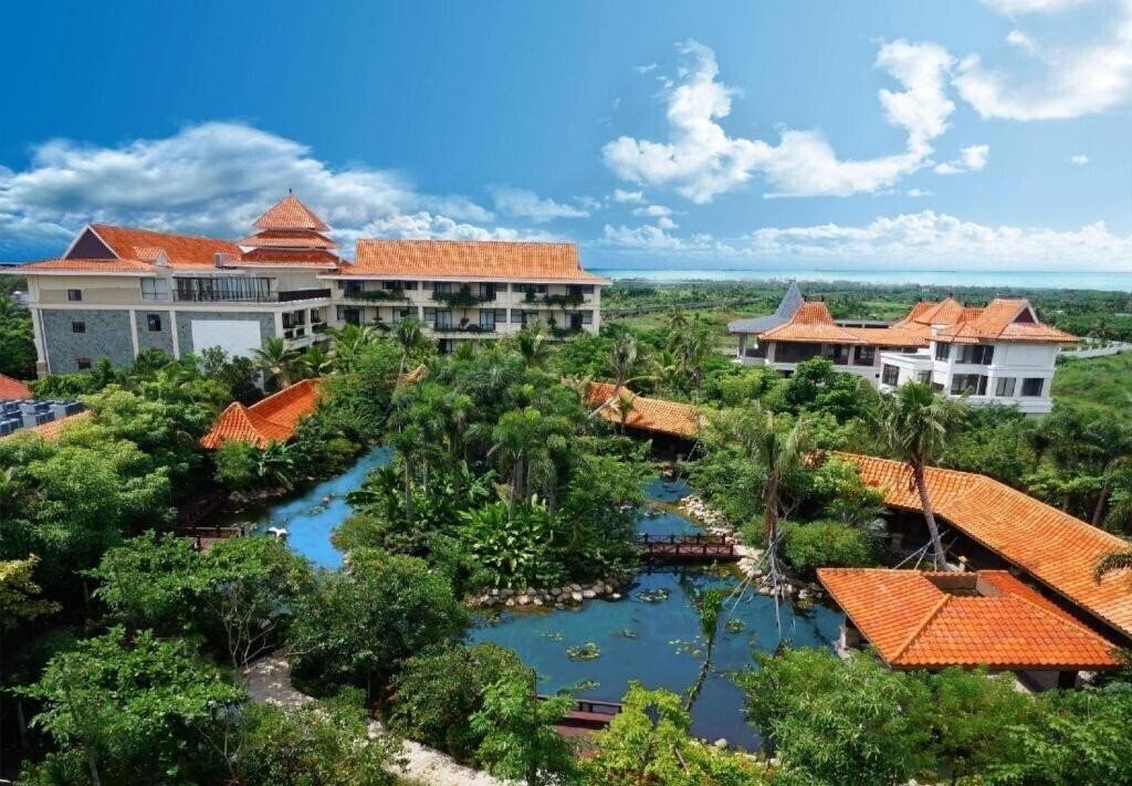Отель Pearl River Nantian Hot Spring Resort Sanya 5*