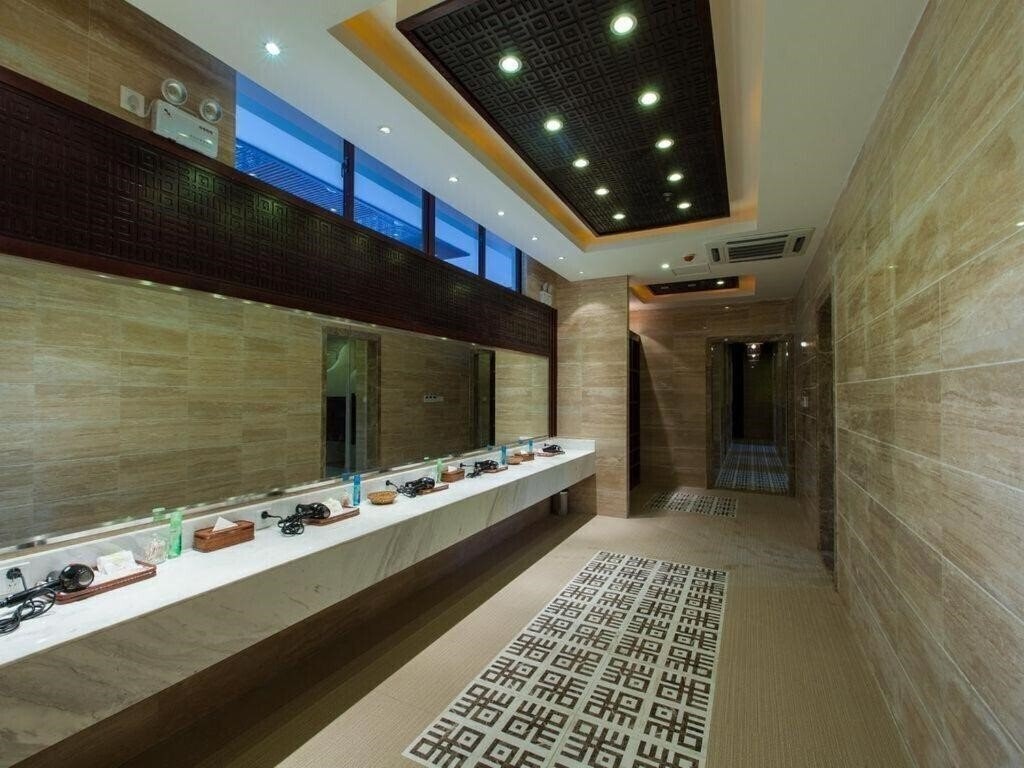 Фото Pearl River Nantian Hot Spring Resort Sanya 5*