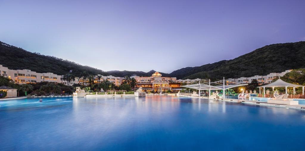 Готель Cactus Resort Sanya By Gloria 4*