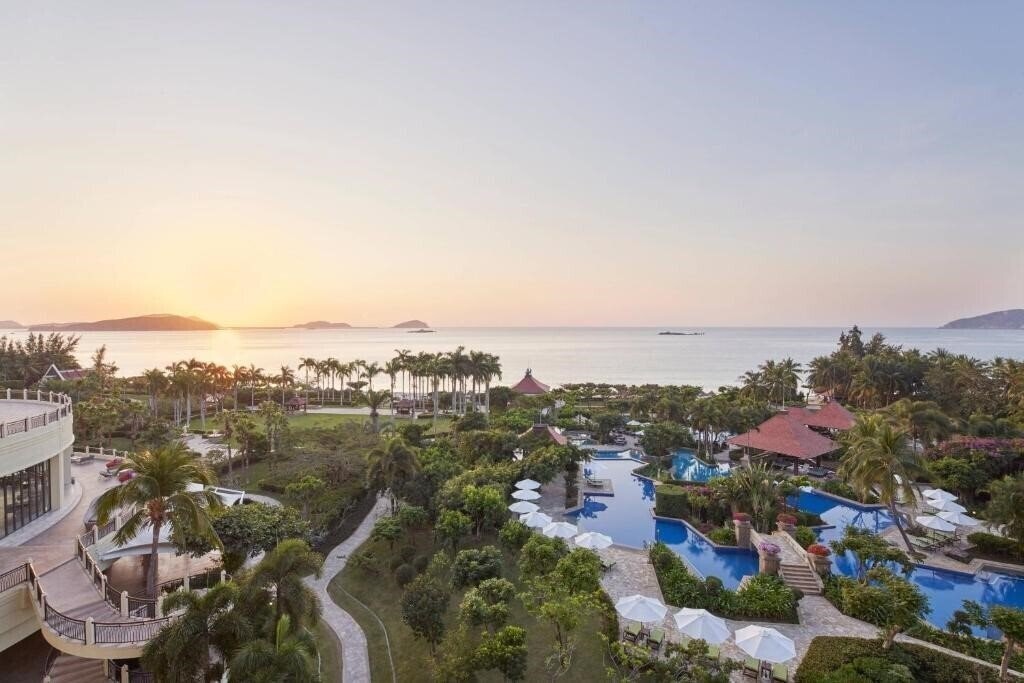 Готель Sanya Marriott Yalong Bay Resort 5*