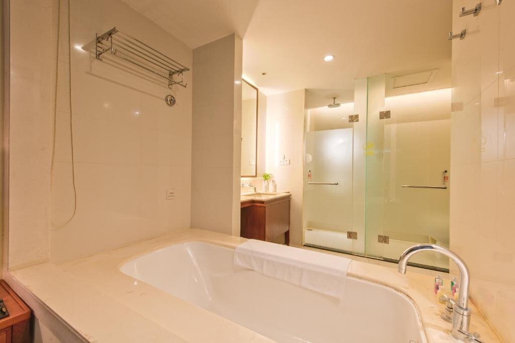 Фотографія Royal Garden 4*