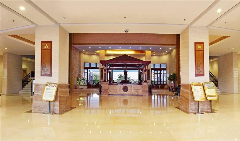 Фото Golden Sunshine Hotspring Resort 4*