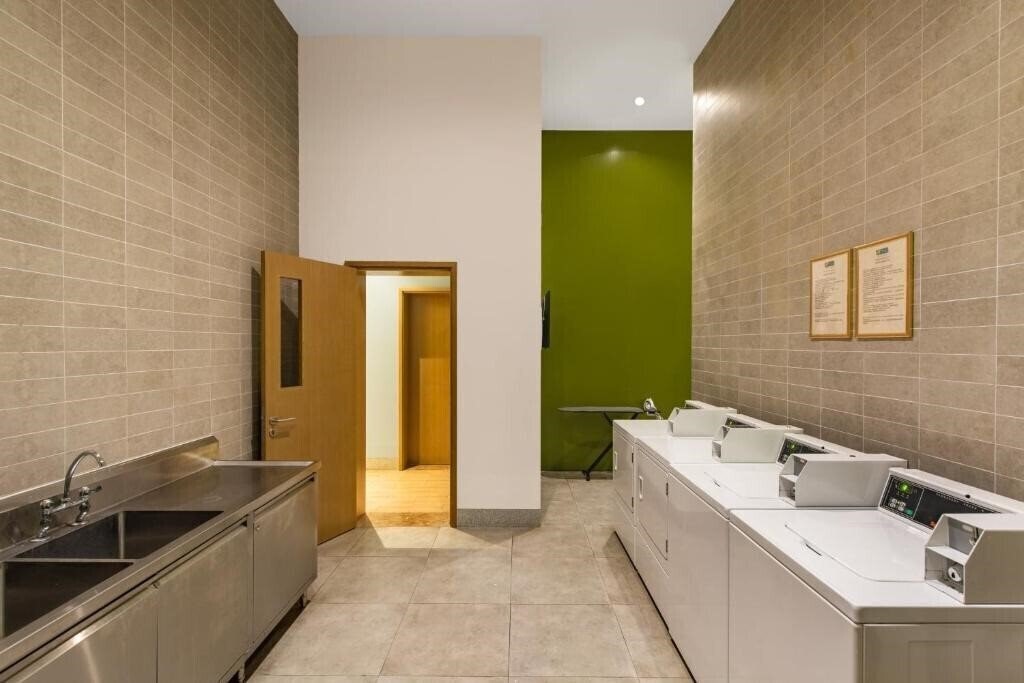 Фотографія Holiday Inn Express Haikou West Coast 3*