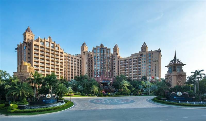 Готель Wyndham Hainan Clearwater Bay Resort 5*