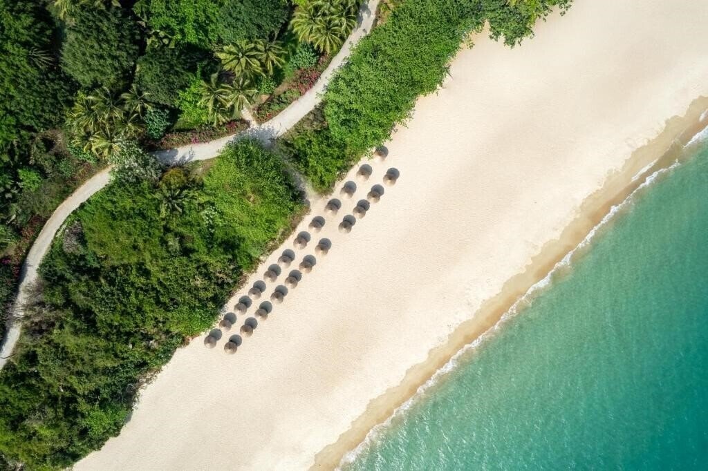 Фото Holiday Inn & Suites Sanya Yalongbay 5*