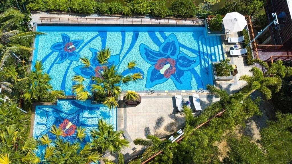 Фотография Holiday Inn & Suites Sanya Yalongbay 5*