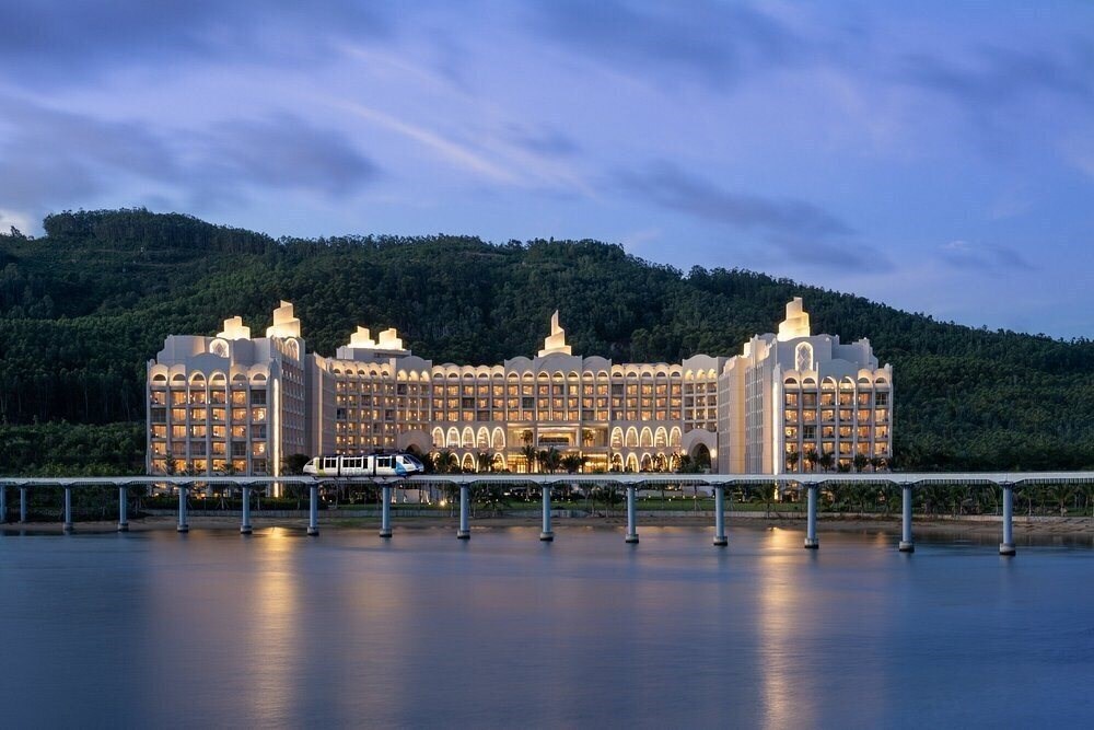 Готель Hyatt Regency Hainan Ocean Paradise Resort 5*