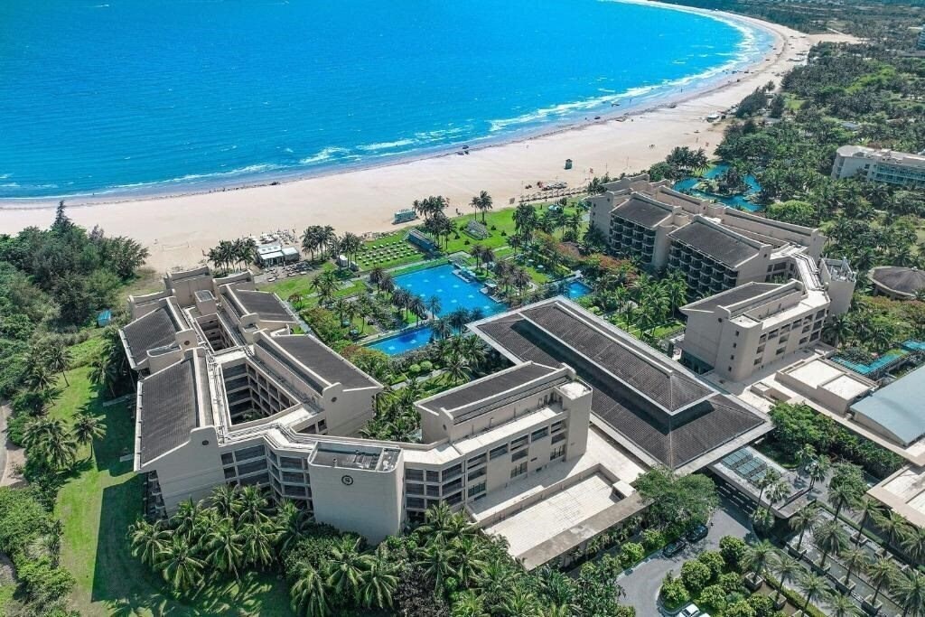 Готель Sheraton Shenzhou Peninsula Resort 5*